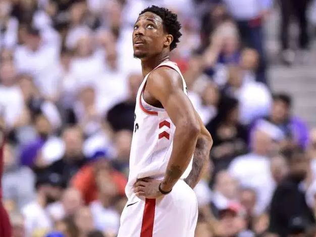 球队充满了 球队充满了